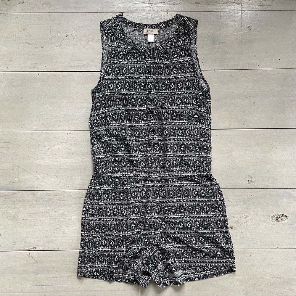 Loft Women’s Sleeveless Romper Black White Linen Blend Size S Cottagecore Beach